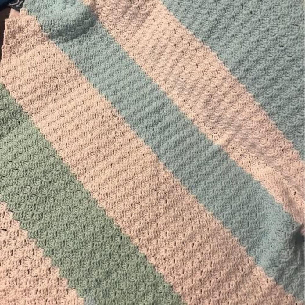 Hand crochet Baby boy yarn blanket quily NEW